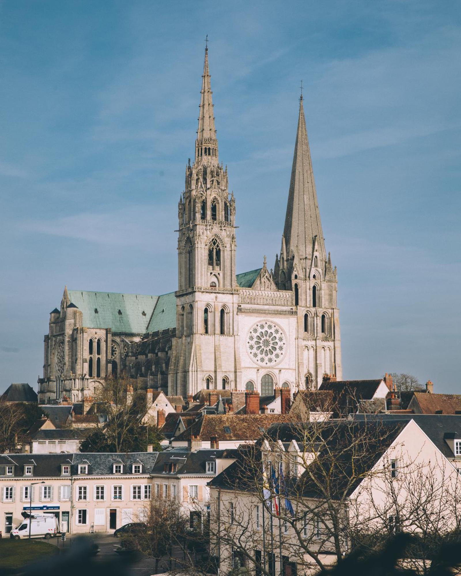 Hotel Le Boeuf Couronne Chartres - Logis Hotels Exterior foto